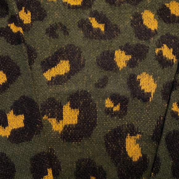 Love by Design Green Leopard Sweater - Picture 3 of 5